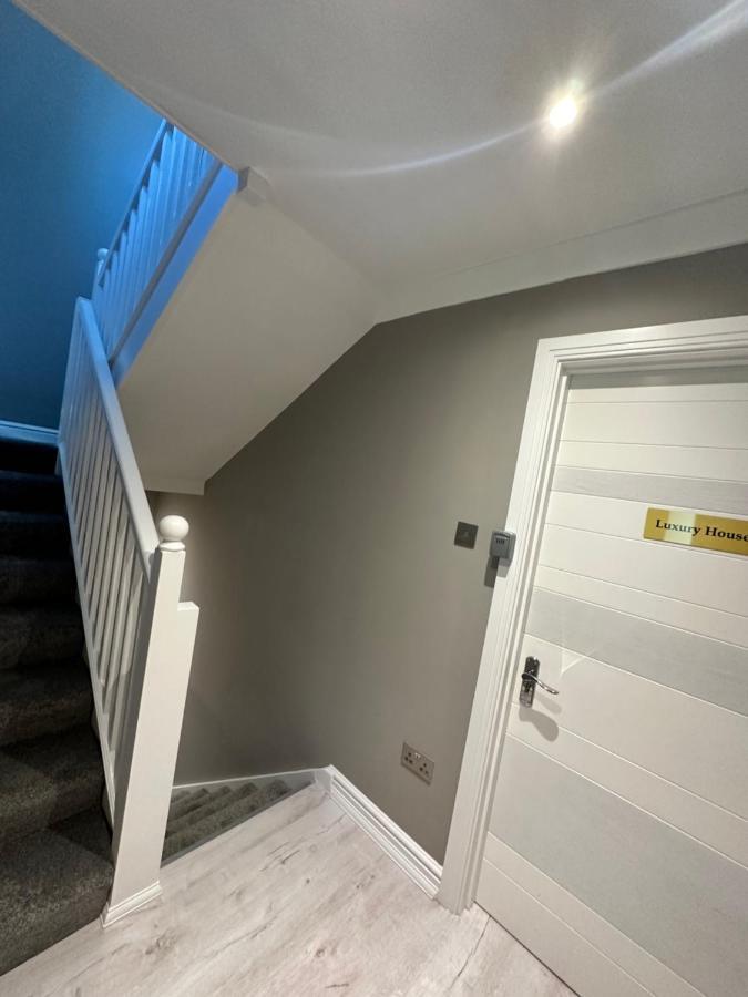شقة Luxury House غرينفورد المظهر الخارجي الصورة