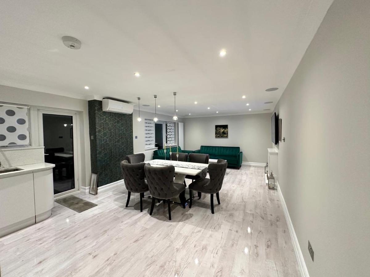 شقة Luxury House غرينفورد المظهر الخارجي الصورة