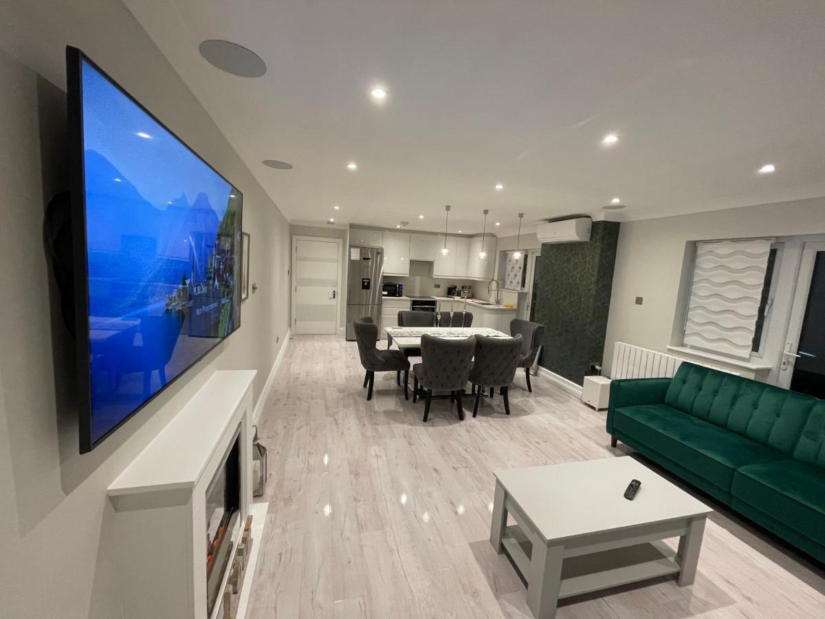 شقة Luxury House غرينفورد المظهر الخارجي الصورة