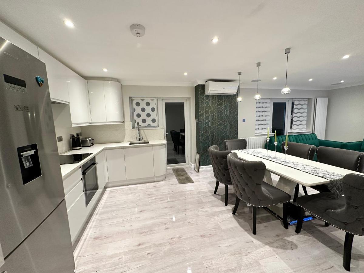 شقة Luxury House غرينفورد المظهر الخارجي الصورة